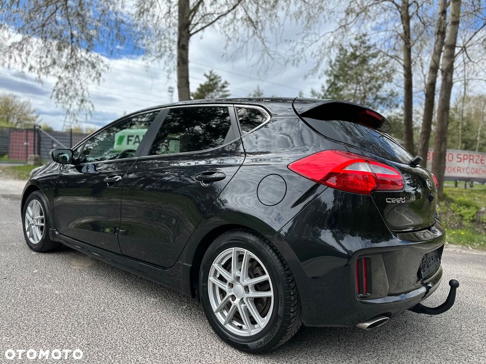 Kia Ceed 1.6 CRDi GT Line - 22