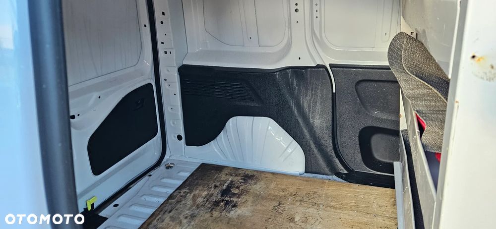 Peugeot Partner - 17