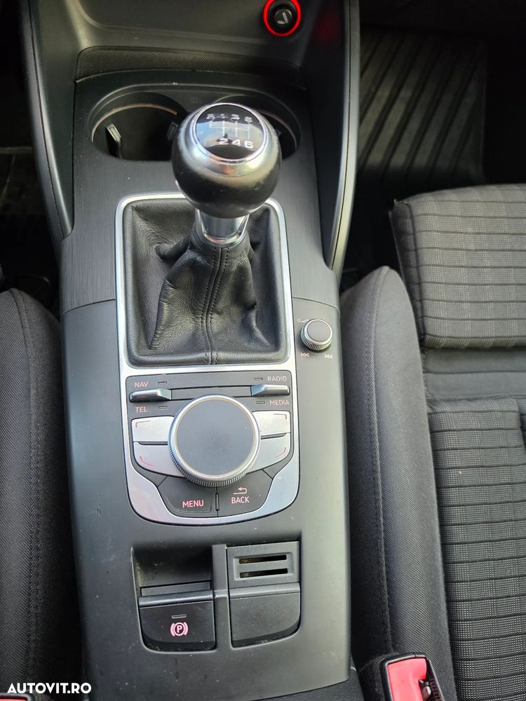 Audi A3 Sportback 2.0 TDI Attraction - 19