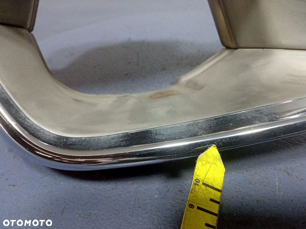 BMW X5 G05 G06 G07 OSŁONA KOŃCÓWKI WYDECHU PRAWA TŁUMIKA 5A5C8E8 - 5