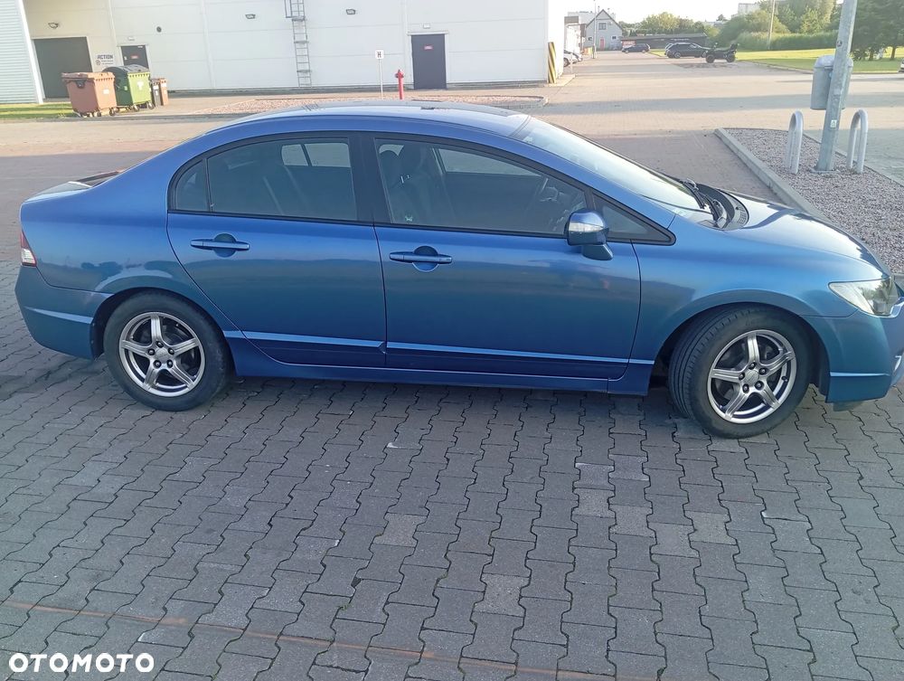 Honda Civic 1.8 Base - 6