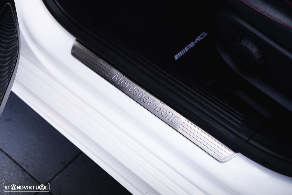 Mercedes-Benz A 250 e AMG Line - 34