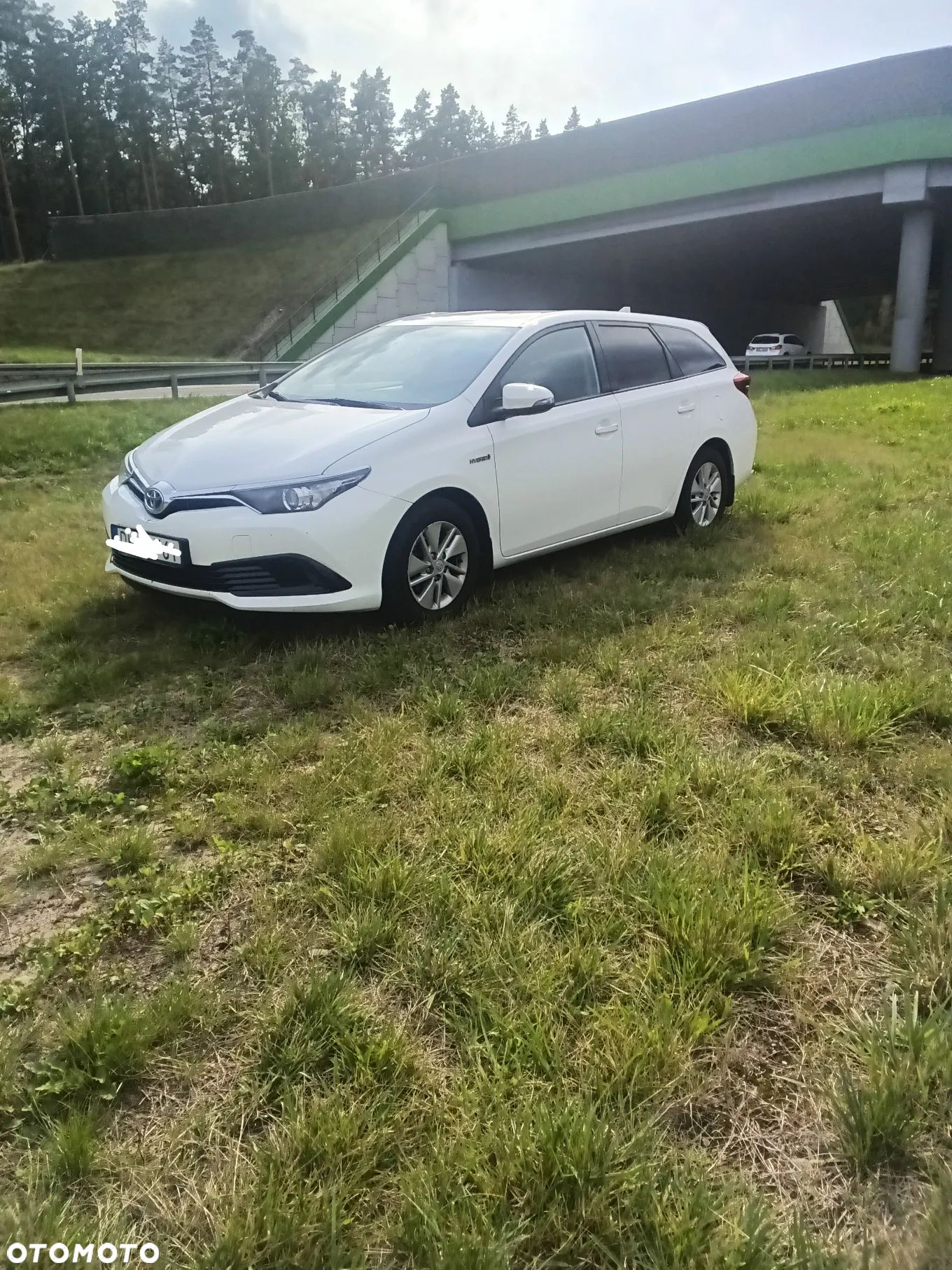 Toyota Auris Hybrid 135 Active - 1