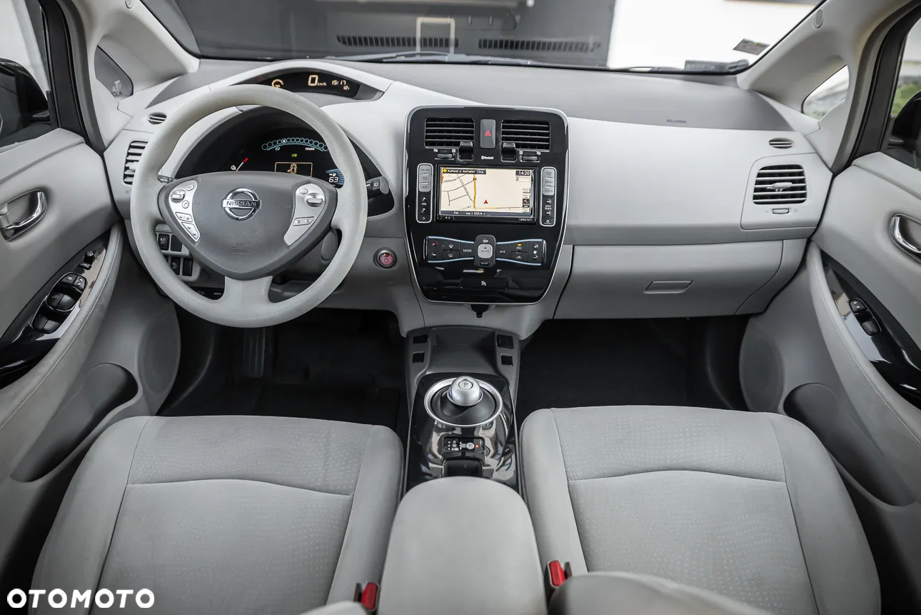 Nissan Leaf Standard - 24
