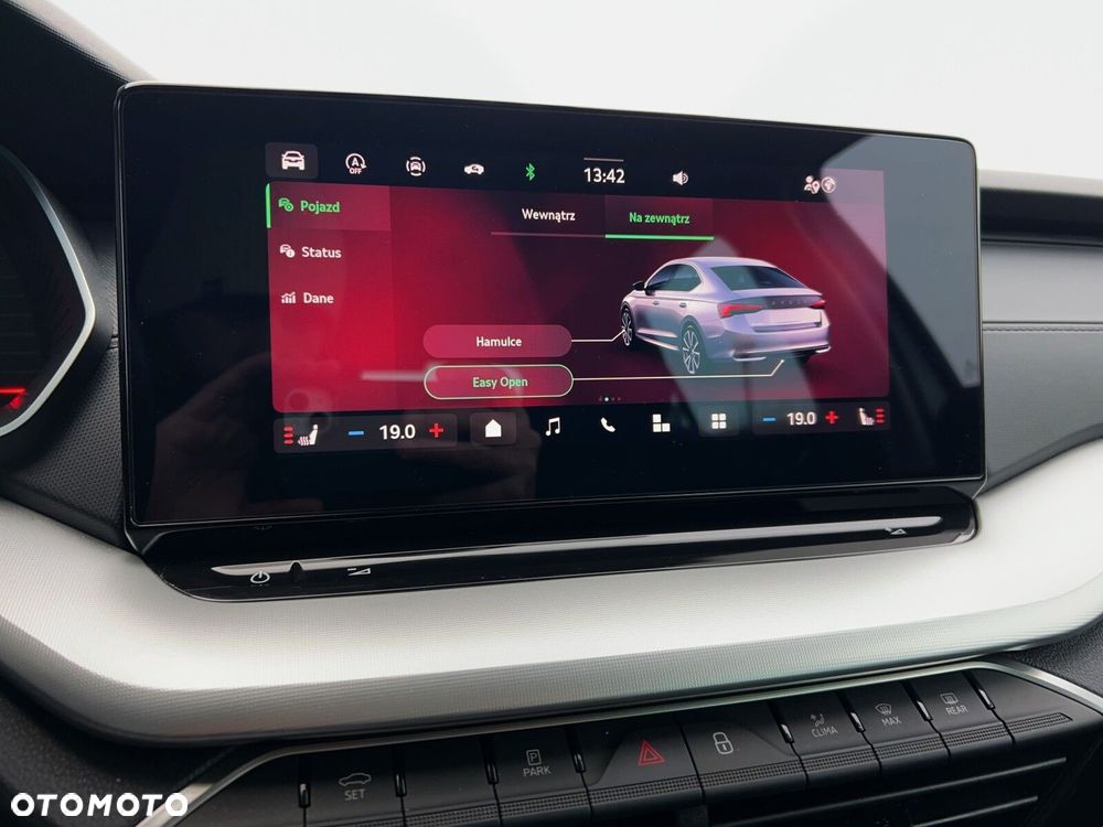 Skoda Octavia 2.0 TDI Selection DSG - 26