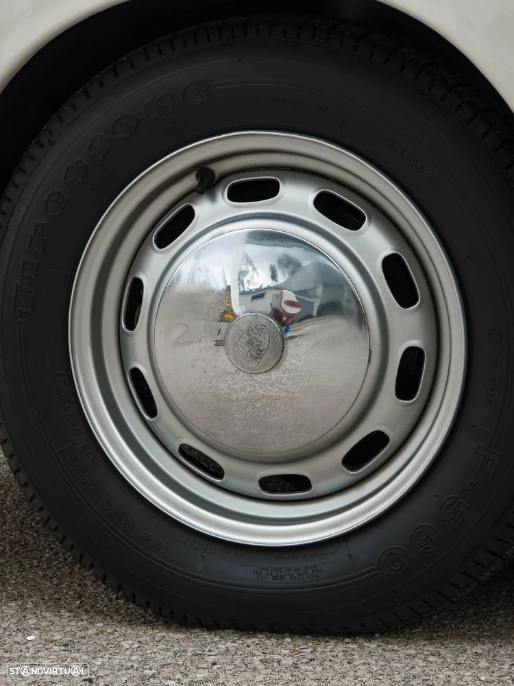 Porsche 911 Série F - 13