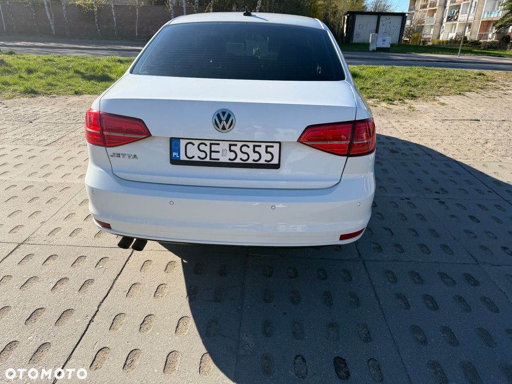 Volkswagen Jetta - 3