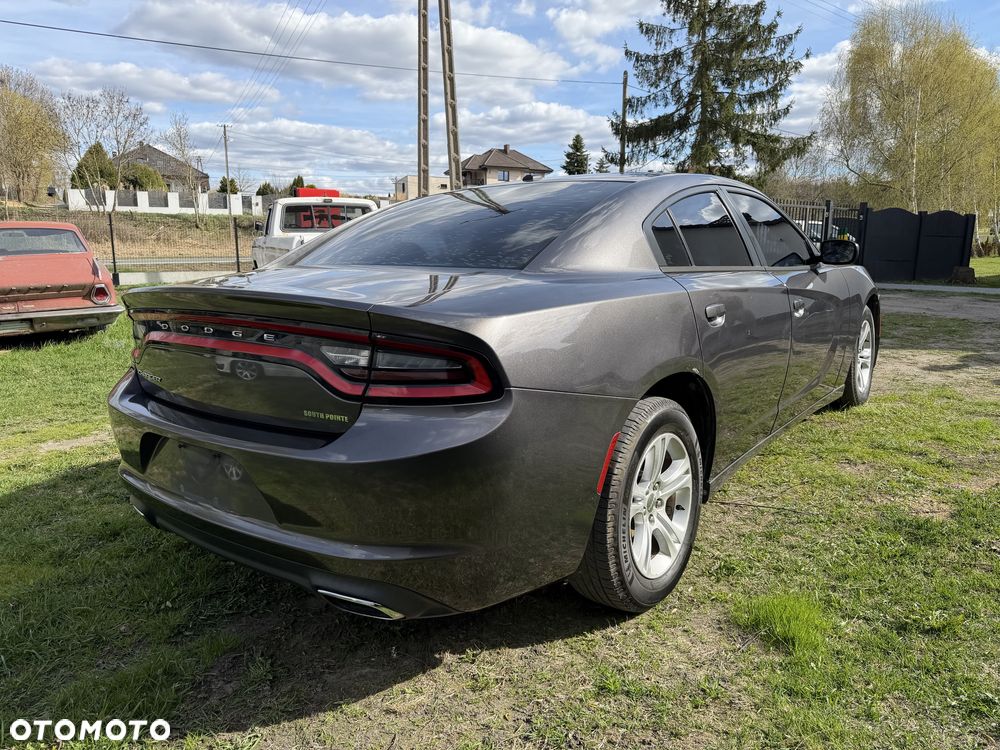 Dodge Charger - 4