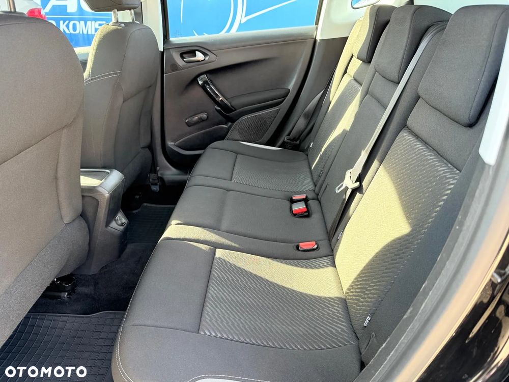 Peugeot 2008 1.6 BlueHDi Active - 12