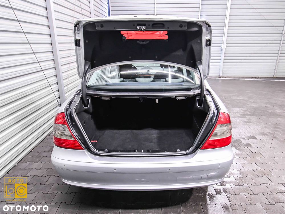 Mercedes-Benz Klasa E 200 Kompressor Avantgarde - 12