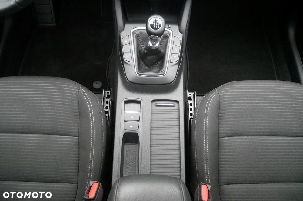 Ford Kuga - 11