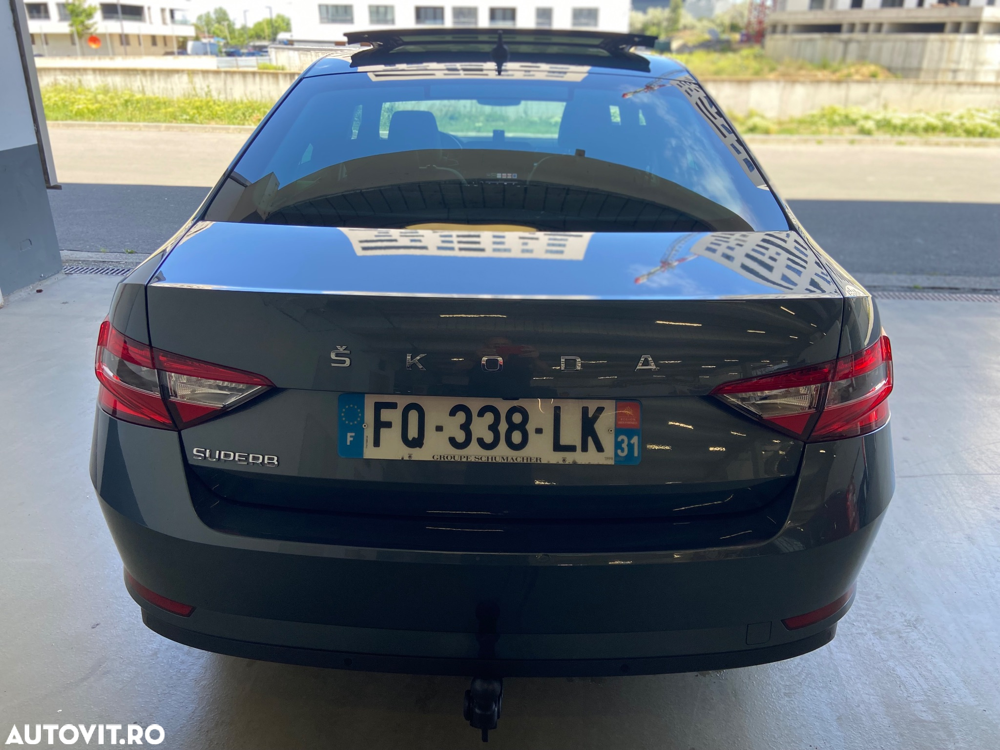 Skoda Superb 2.0 TDI DSG Premium Edition - 13