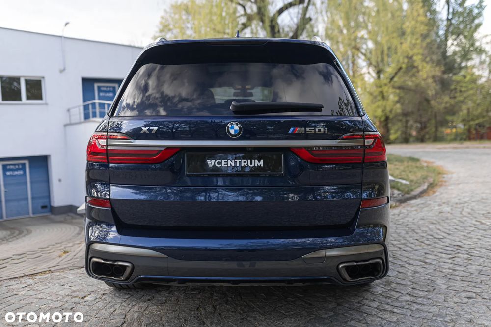 BMW X7 M50i sport - 10