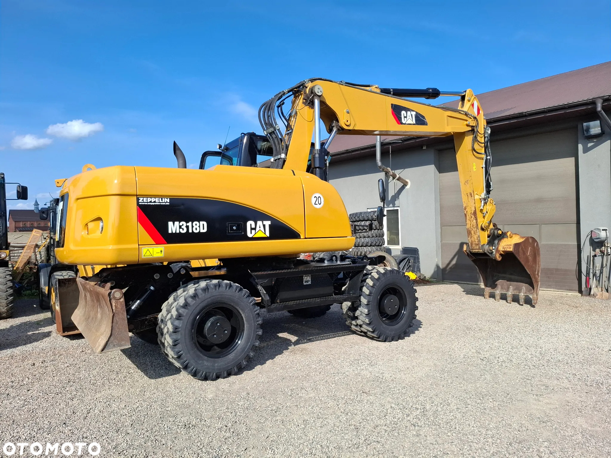 Caterpillar CAT M 318 D - 8