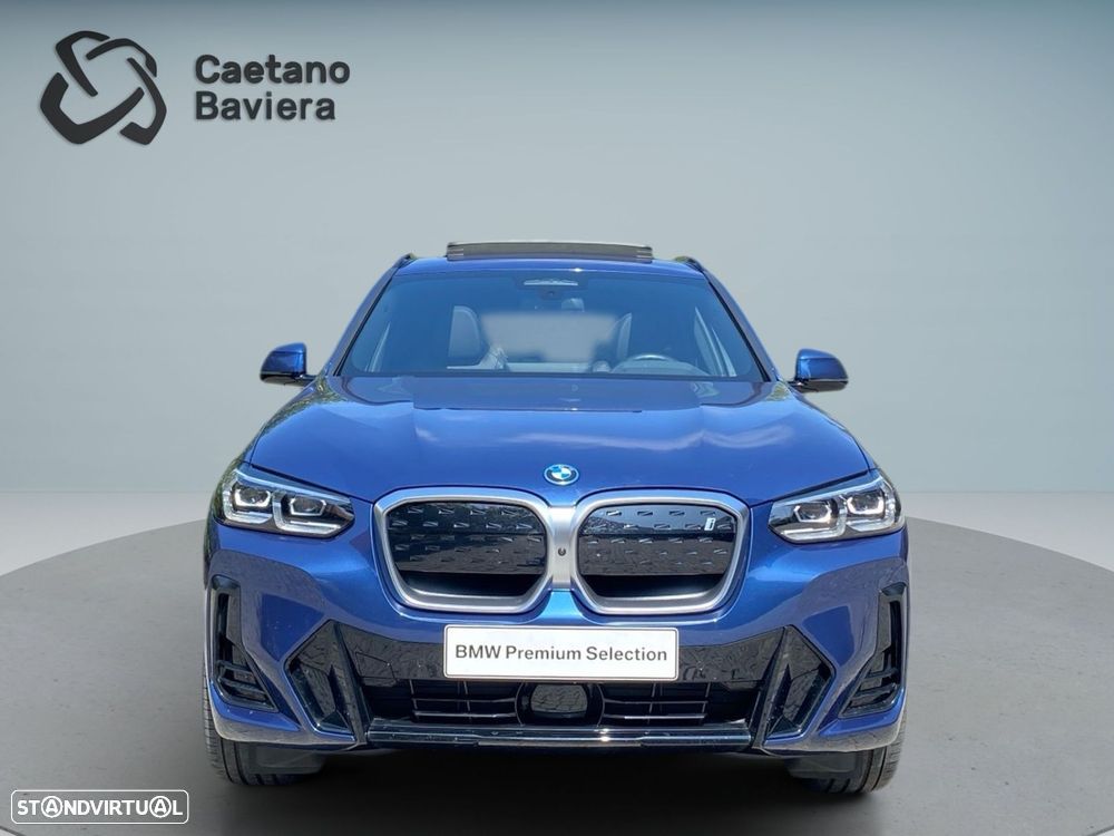 BMW iX3 M Sport Impressive - 28