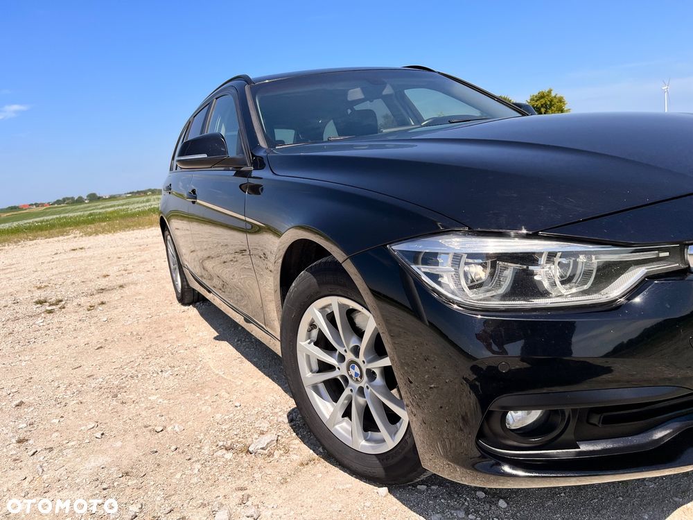 BMW Seria 3 320d xDrive - 13
