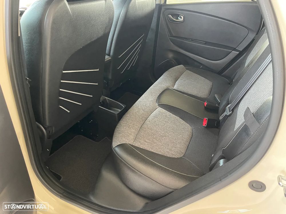 Renault Captur 1.3 TCe Exclusive - 15