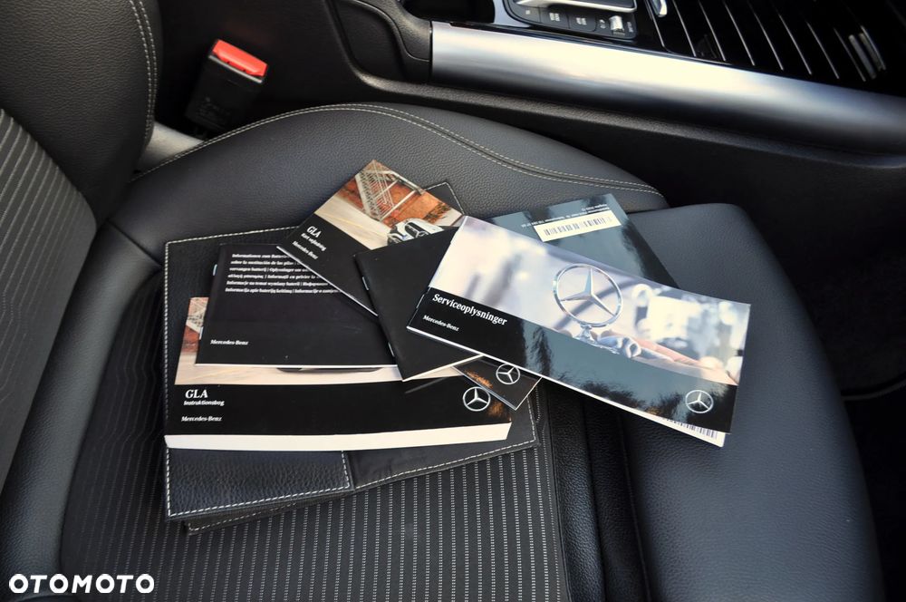 Mercedes-Benz GLA - 40