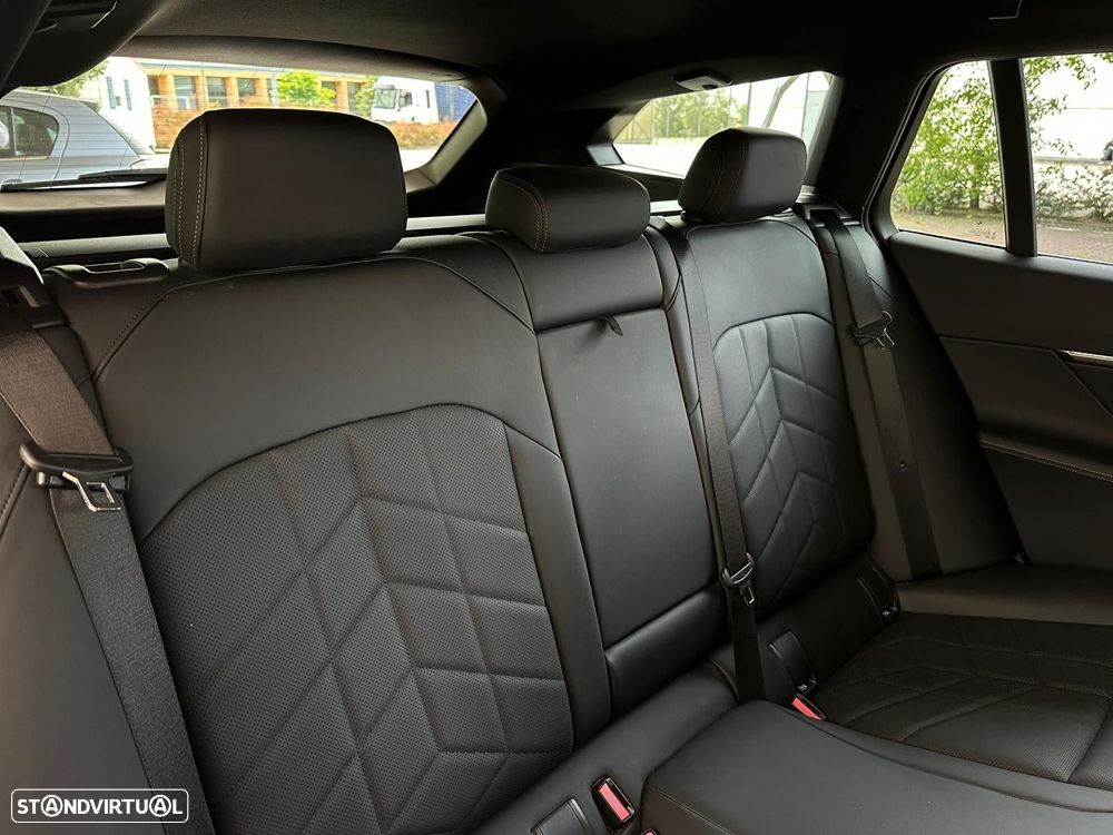 BMW 530 e Pack Desportivo M - 9