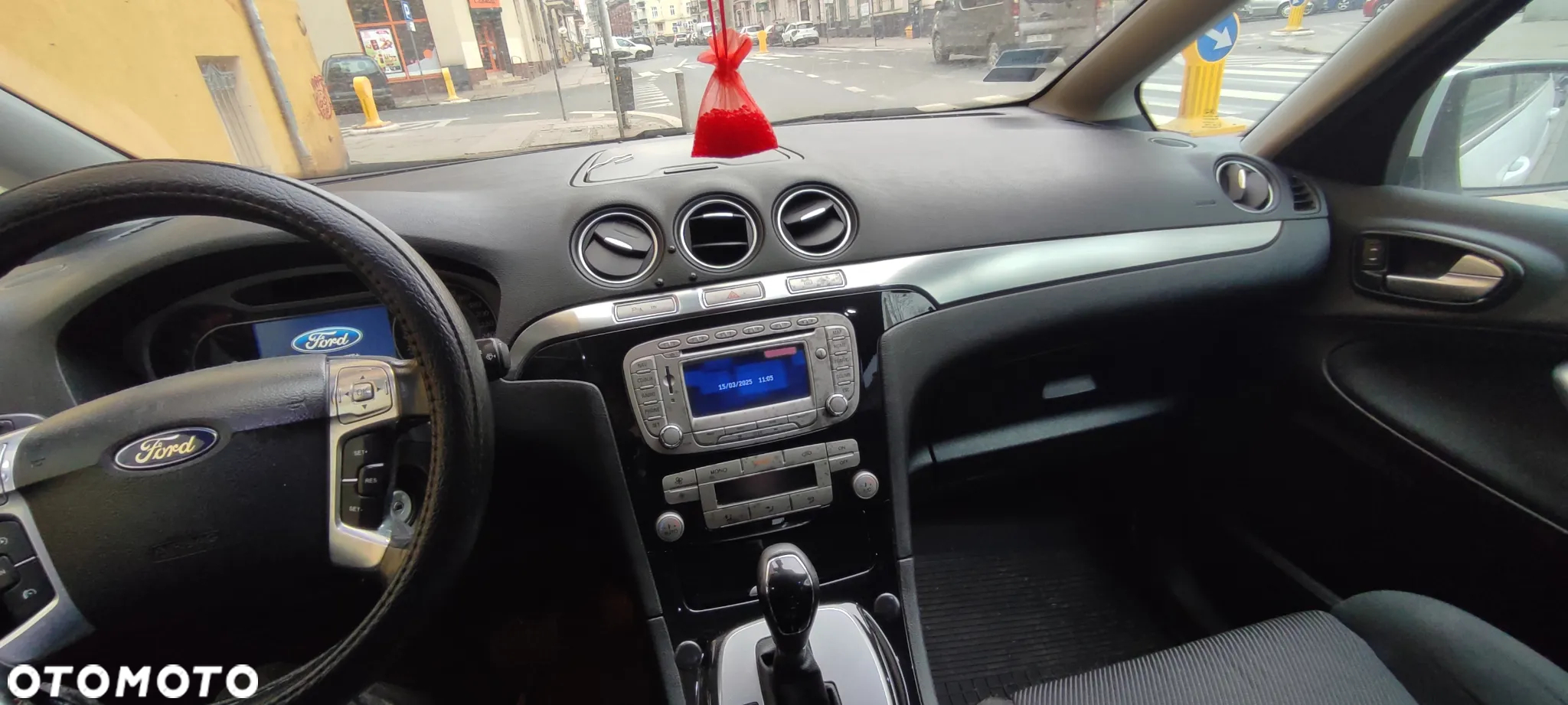 Ford S-Max - 9