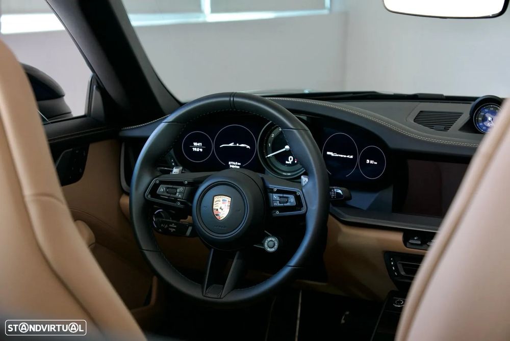 Porsche 911 (992) Carrera 4S PDK - 16