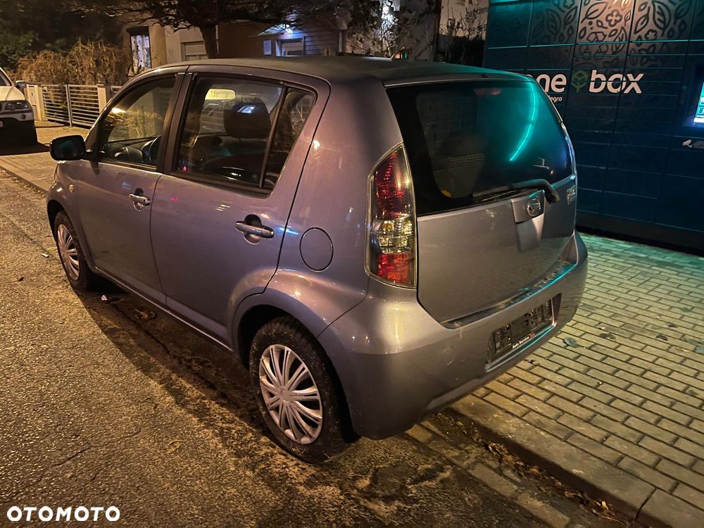 Daihatsu Sirion 1.3 - 4