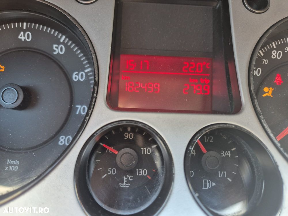 dezmembrez passat b6 - 8