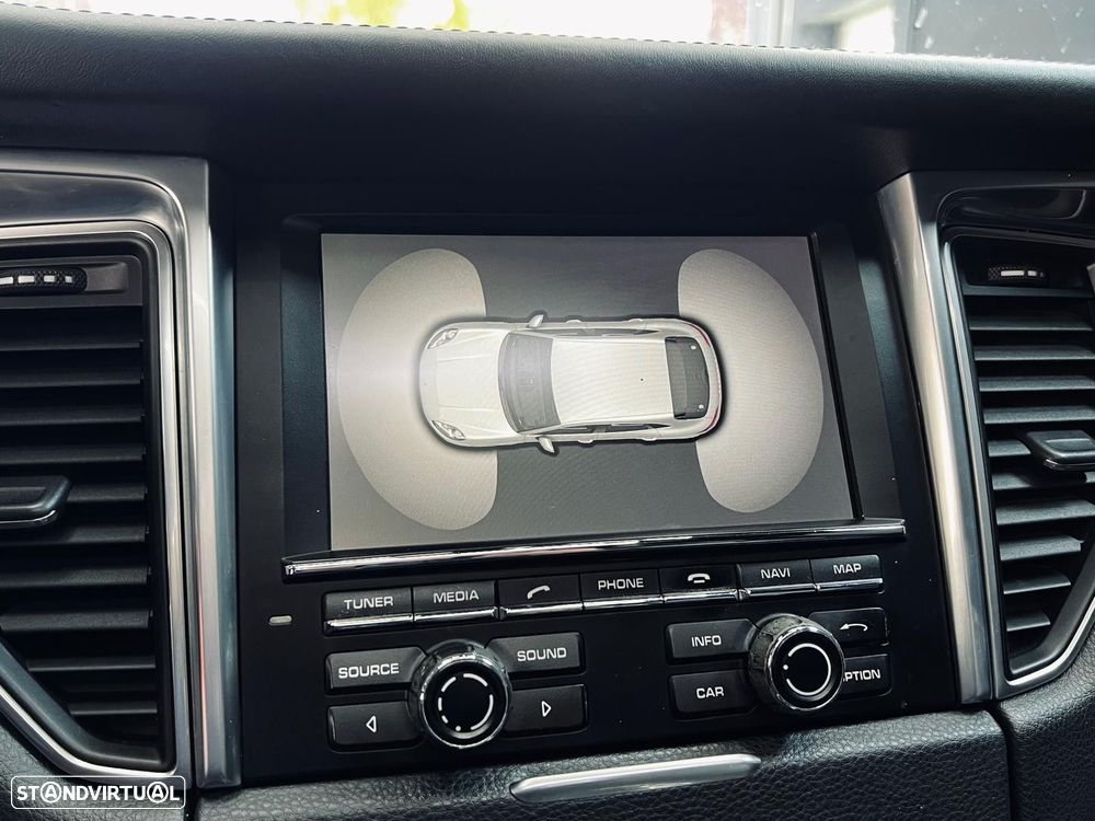 Porsche Macan S - 29