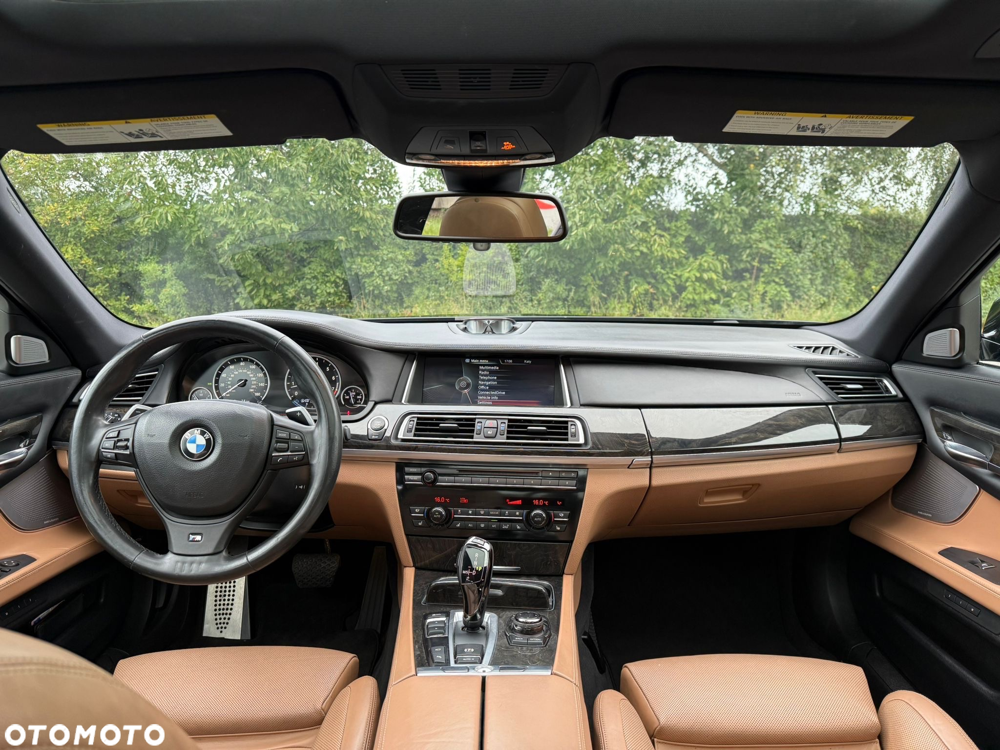 BMW Seria 7 750Li - 14