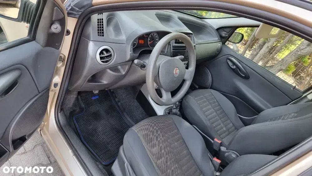 Fiat Punto - 9