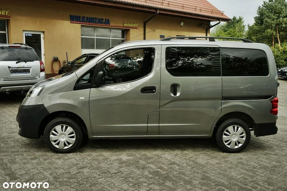 Nissan NV200 - 4