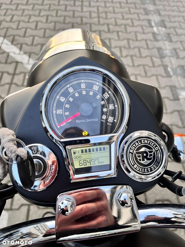 Royal Enfield Bullet - 7