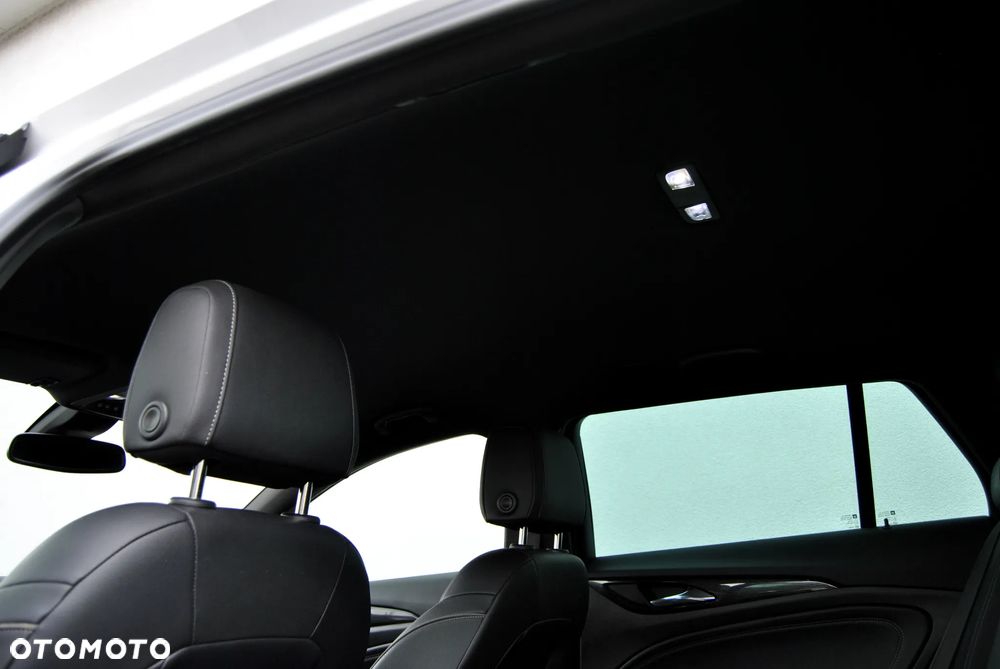 Opel Insignia CT 2.0 CDTI 4x4 Exclusive S&S - 20