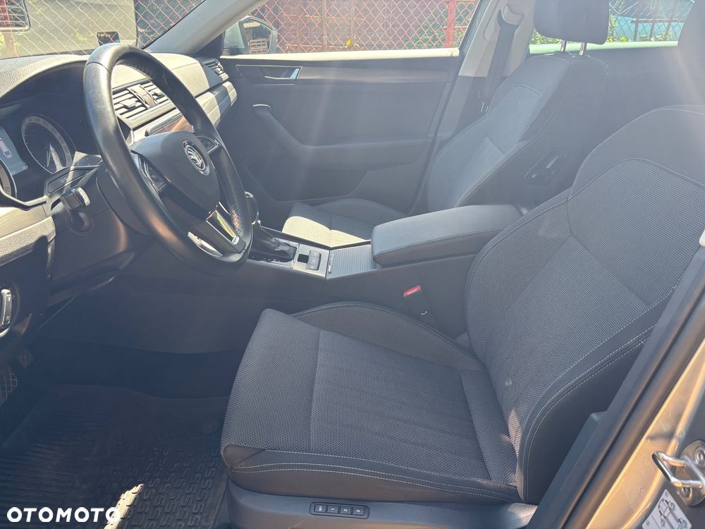 Skoda Superb 2.0 TDI SCR Style DSG - 12