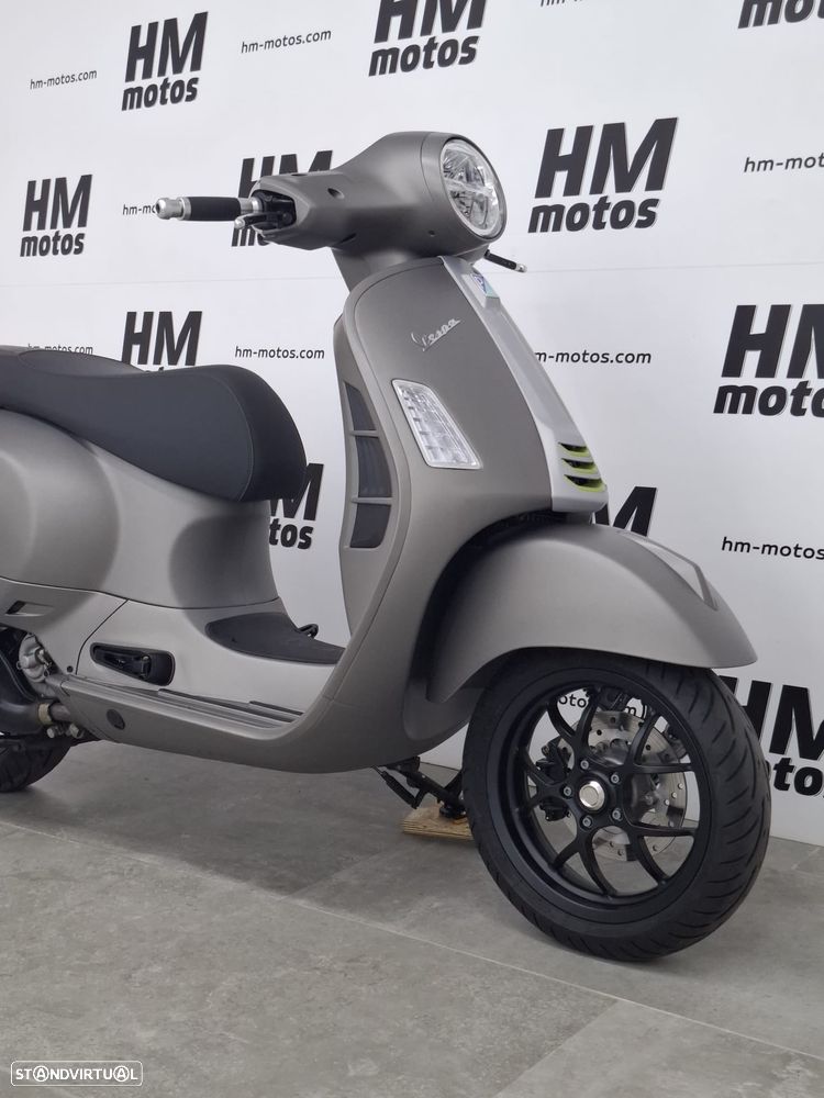 Vespa GTS Super 300 - 13