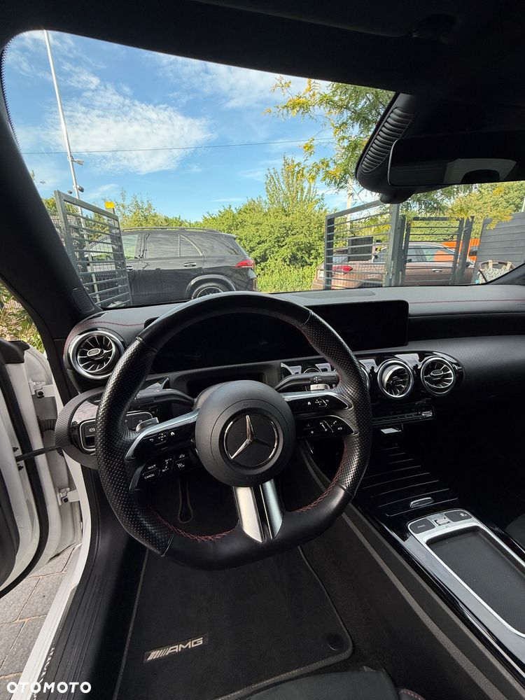 Mercedes-Benz CLA 200 AMG Line 7G-DCT - 20