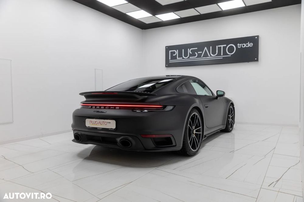Porsche 911-TURBO-S Standard - 9