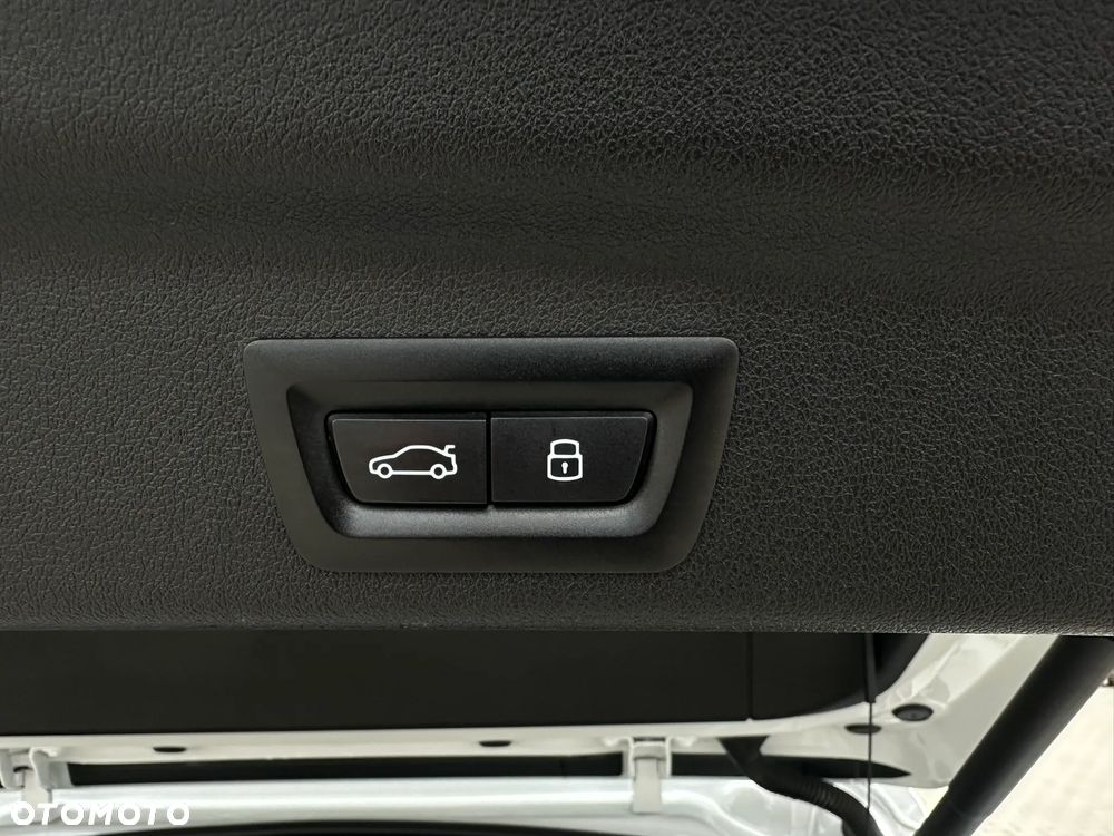 BMW X1 xDrive20d M Sport - 40