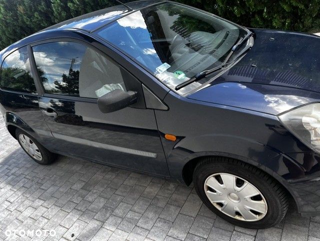 Ford Fiesta 1.3 Ambiente - 4