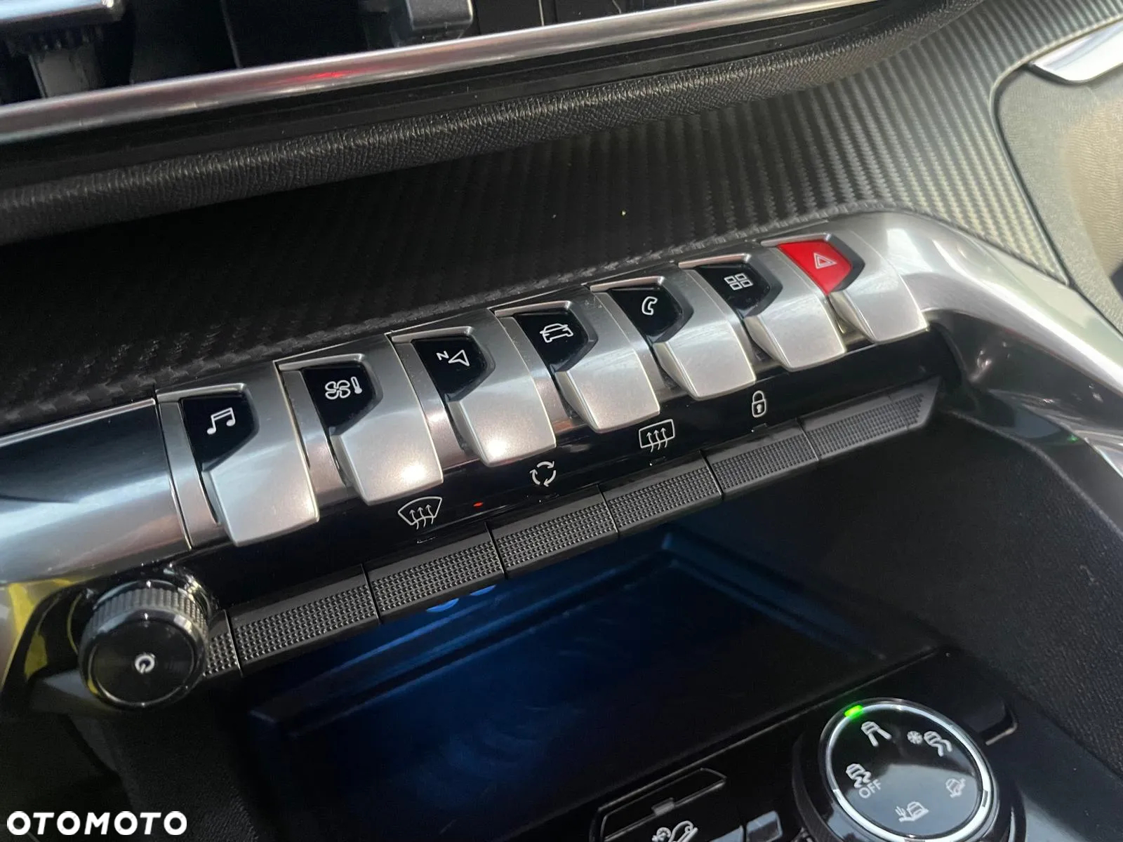 Peugeot 3008 1.2 PureTech Crossway S&S EAT6 - 29
