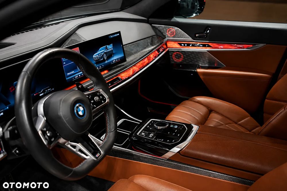 BMW Seria 7 M760e PHEV xDrive sport - 12