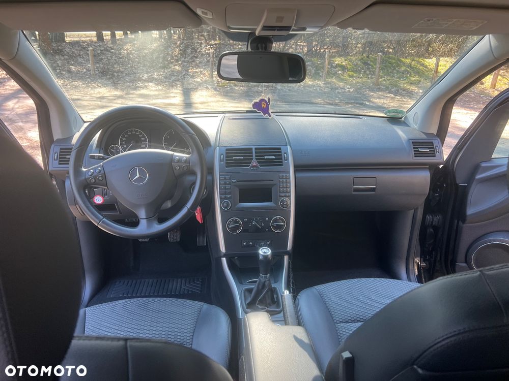 Mercedes-Benz Klasa A 180 BlueEFFICIENCY Avantgarde - 27