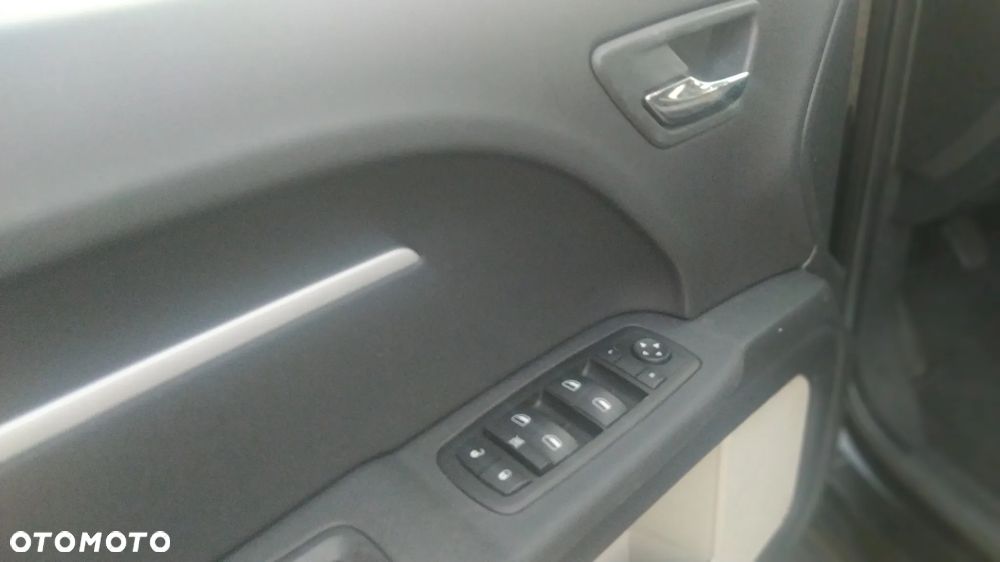Dodge Journey - 14