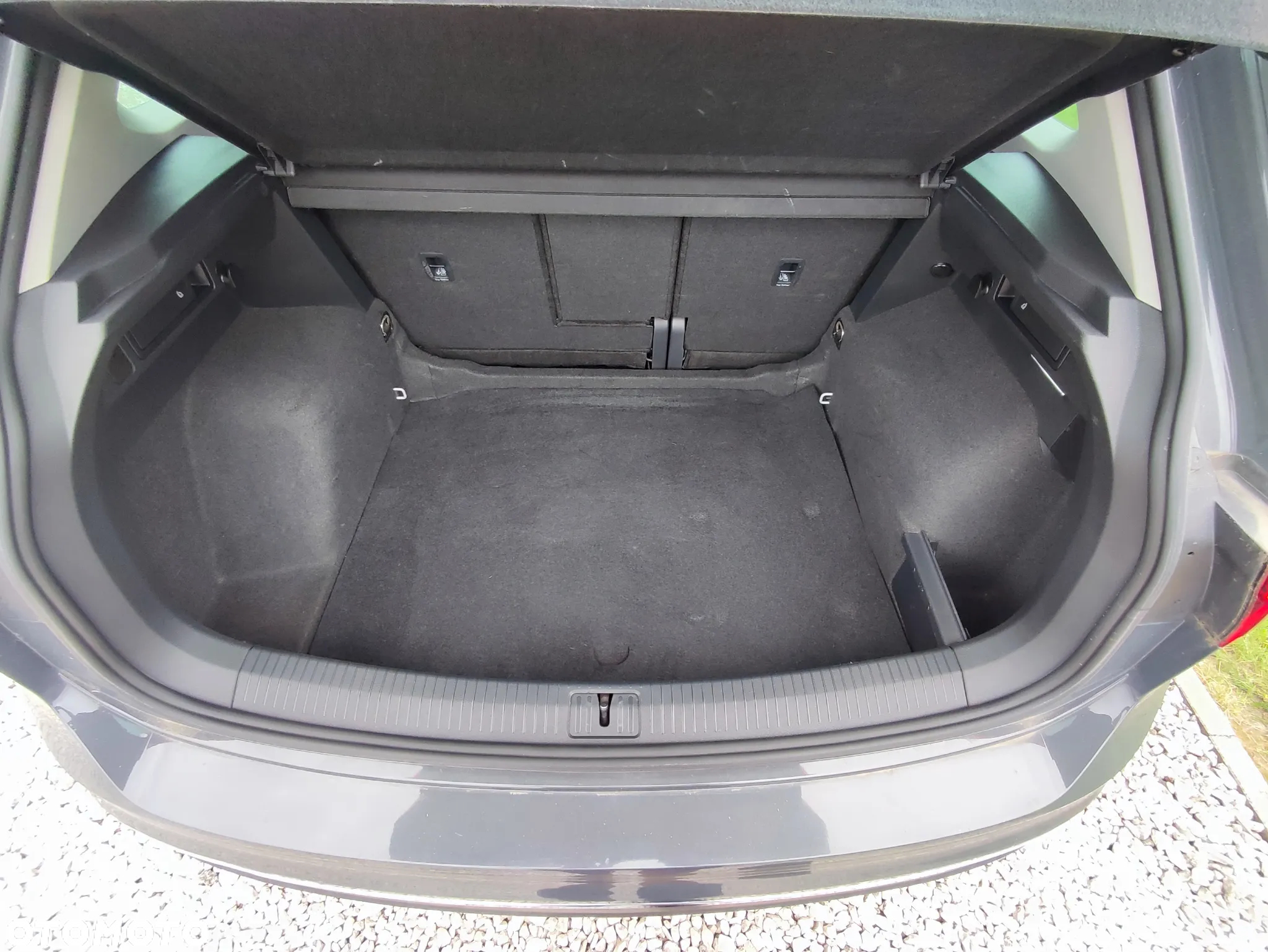 Volkswagen Tiguan - 32