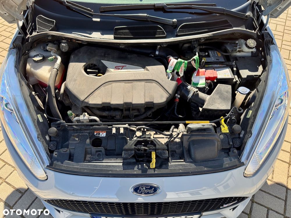 Ford Fiesta ST200 - 21