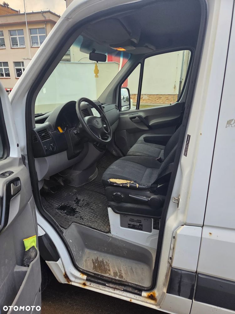 Mercedes-Benz 210 CDI - 13