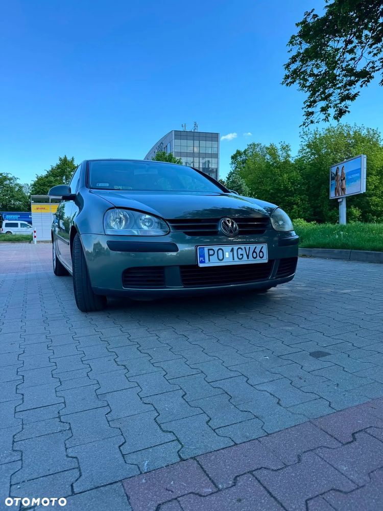 Volkswagen Golf 1.4 FSI Sportline - 4