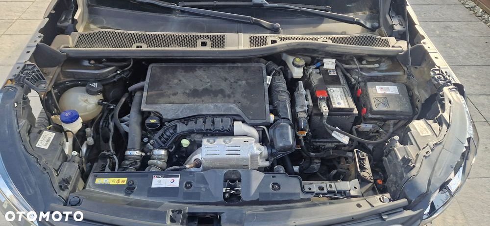 Peugeot 2008 PureTech 100 Allure - 11