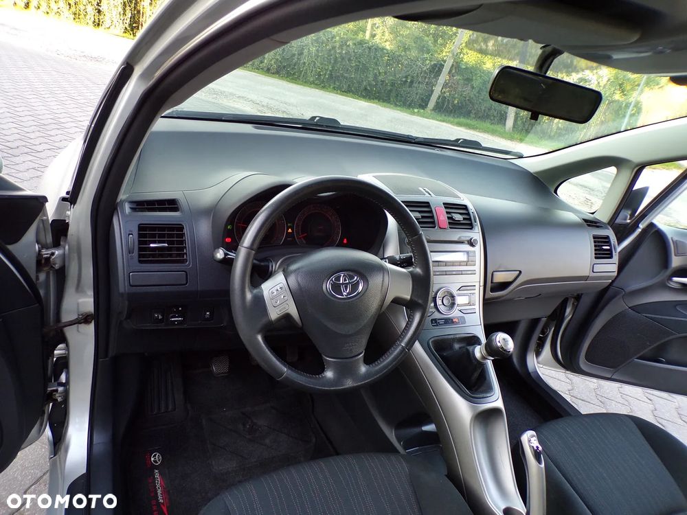 Toyota Auris 1.4 D-4D Life+ - 15