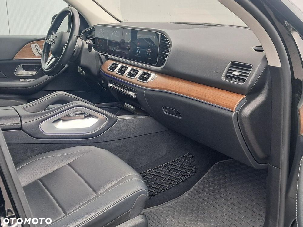 Mercedes-Benz GLE - 26
